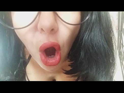 ❤️ Kara, via duonpatrino ne lasos vin iri al lernejo hodiaŭ... Mi bezonas vin tro multe... ❤️ Bonega porno ĉe eo.xxxbunker.ru ❌